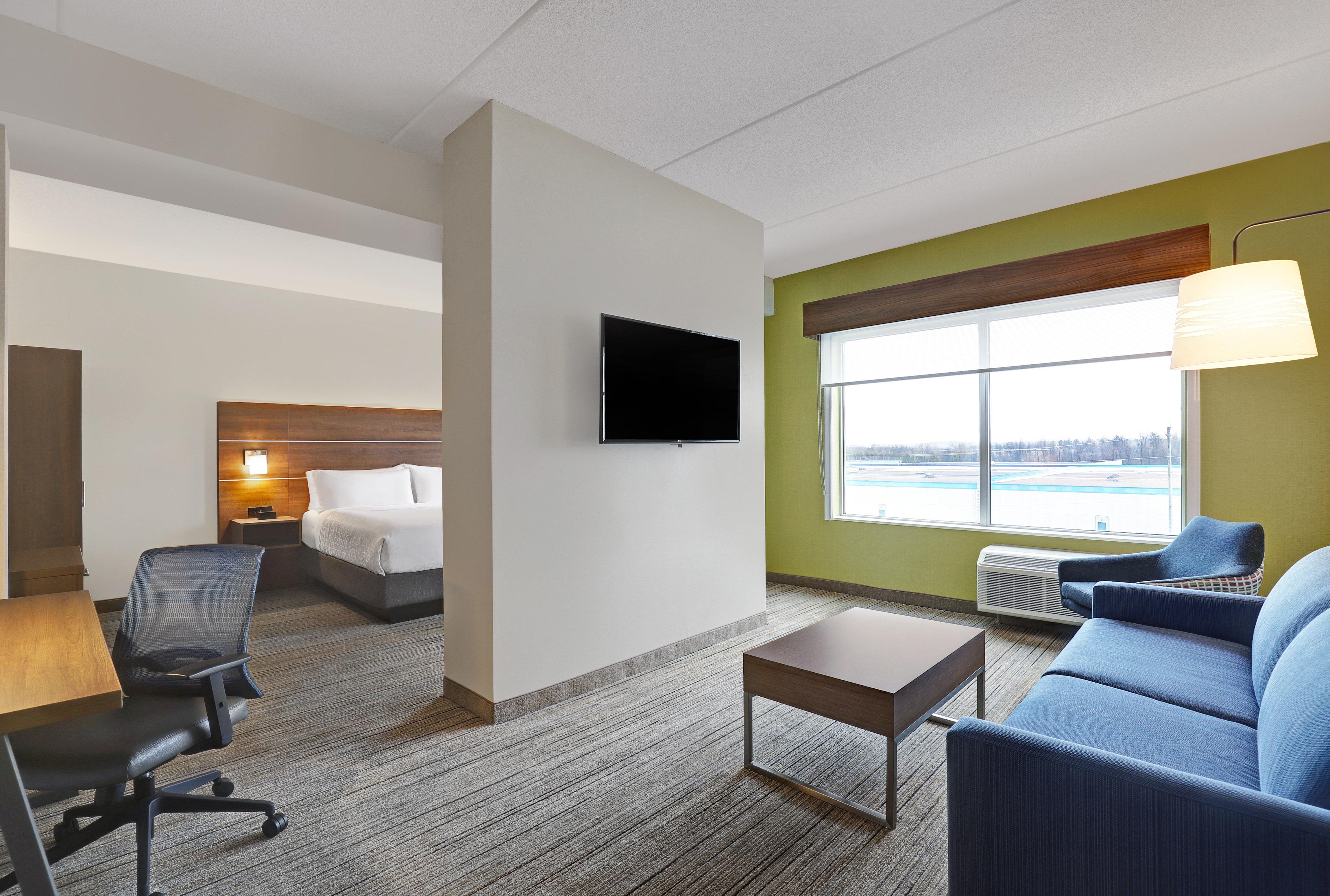 Holiday Inn Express & Suites - Порт-Елґін Екстер'єр фото