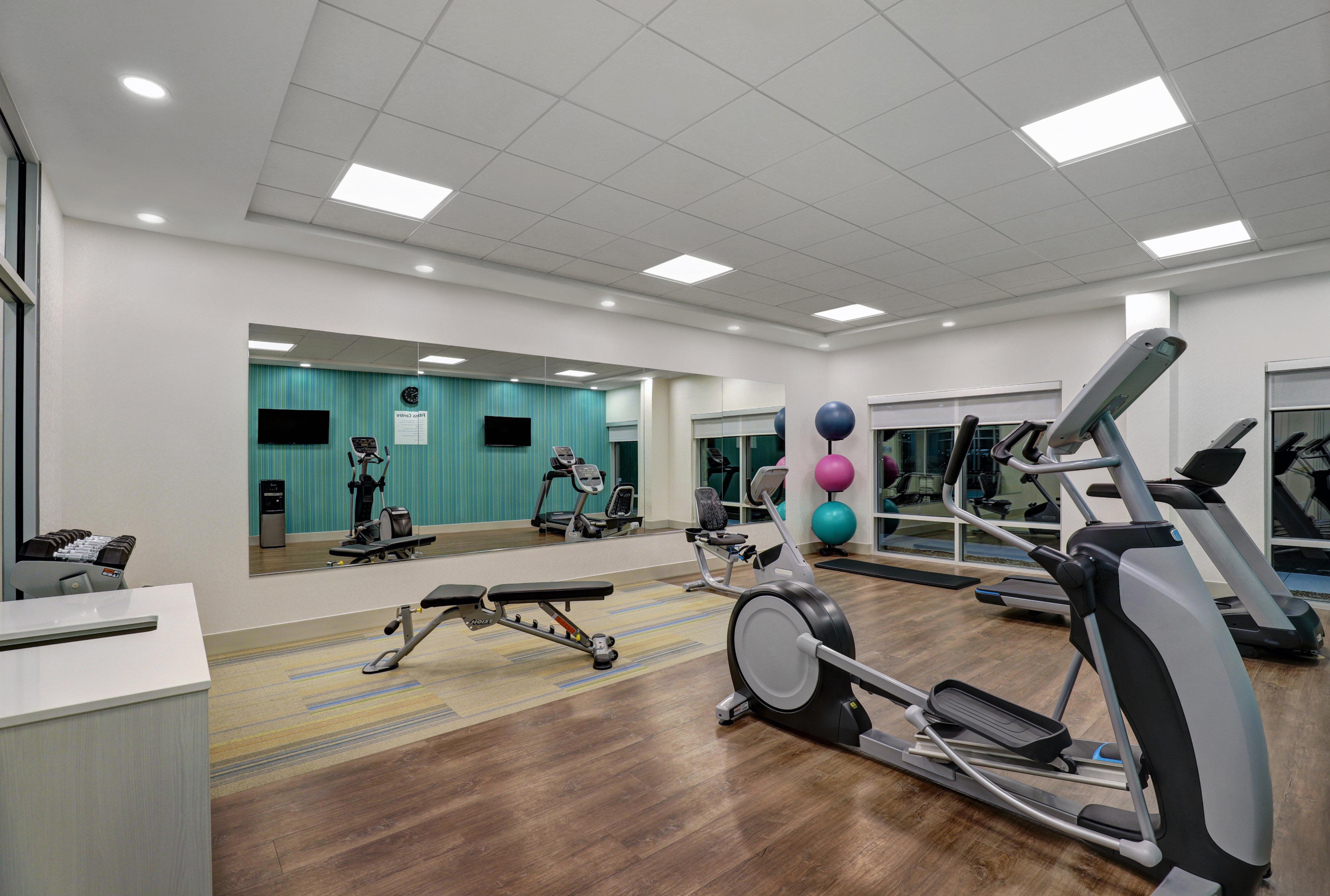 Holiday Inn Express & Suites - Порт-Елґін Екстер'єр фото